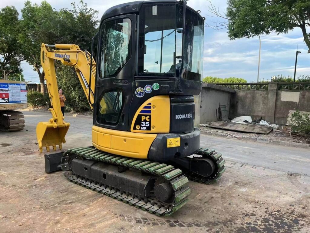 Mini Komatsu PC35 Excavator