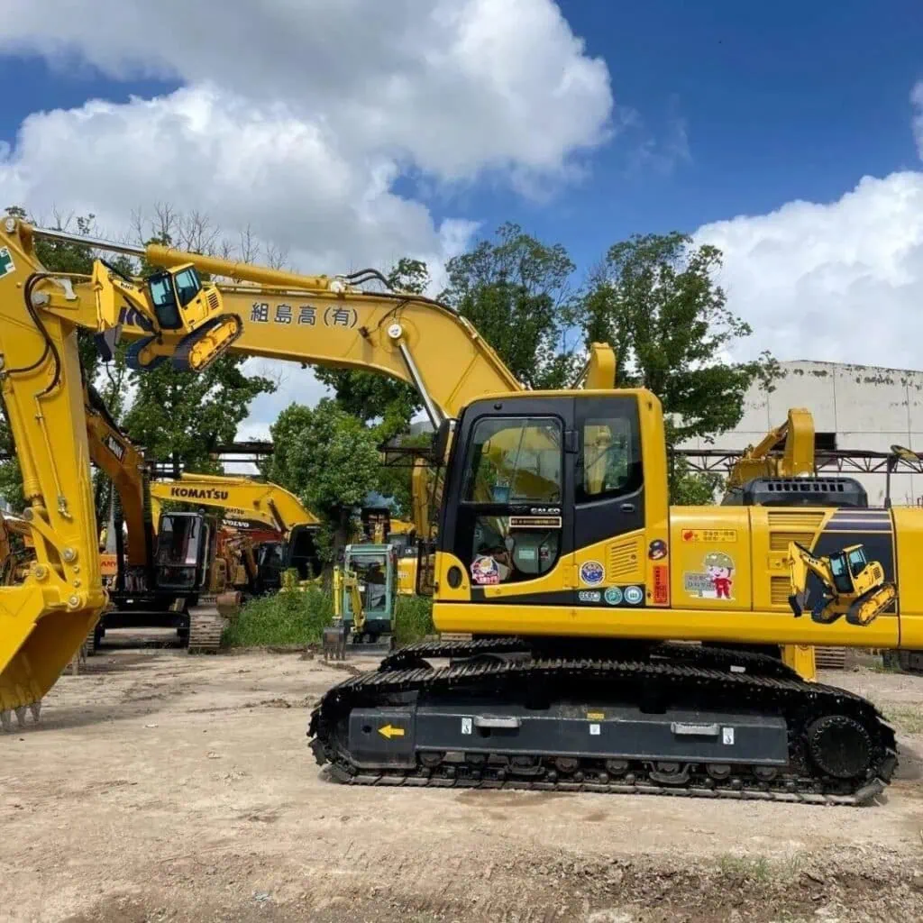 Used Komatsu PC200 Excavators