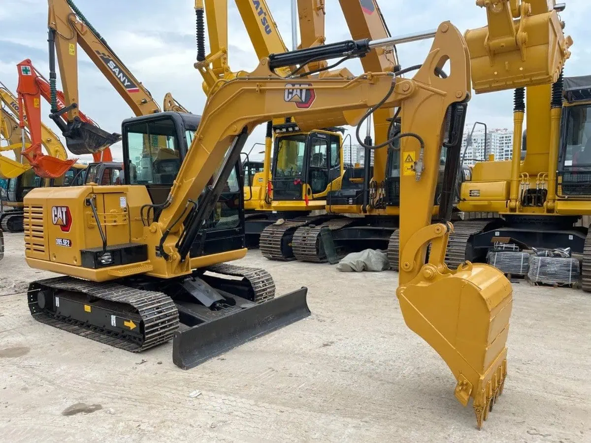 CAT Excavator Size