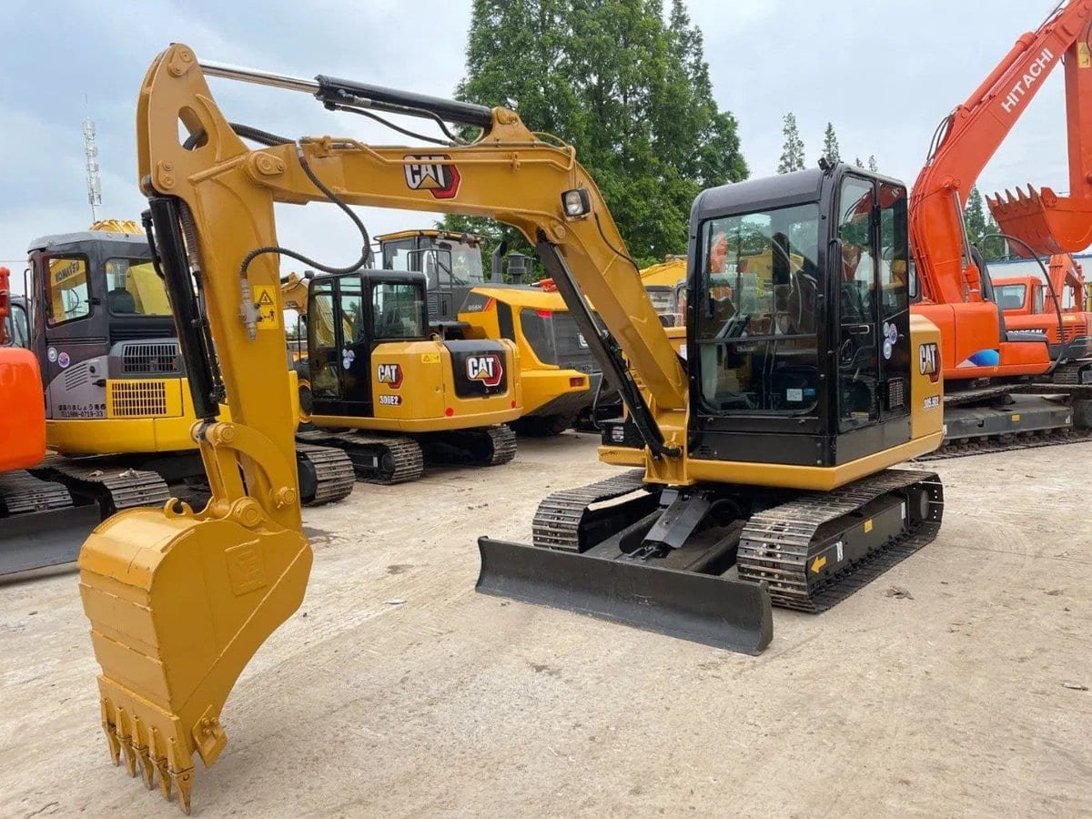 Экскаватор Cat 305.5 б/у