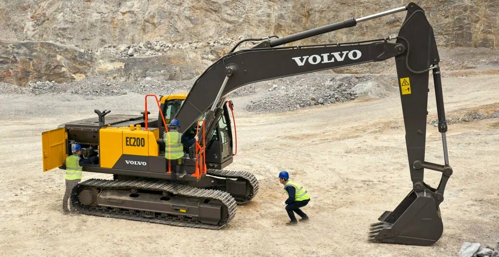 volvo crawler excavator ec200