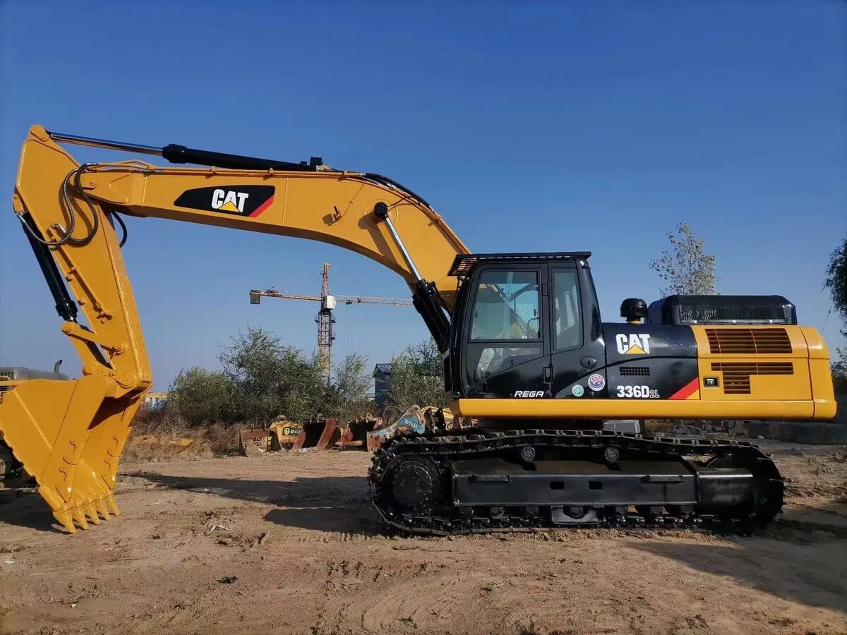 backhoe vs excavator