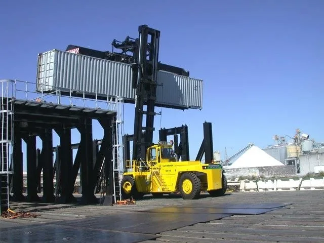 biggest forklift9