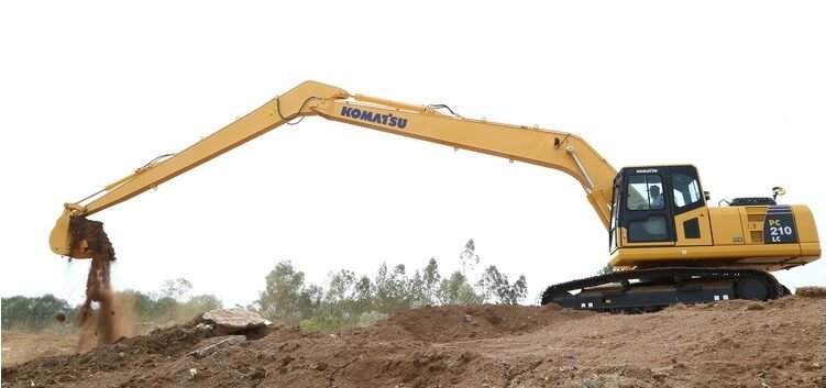 long arm komatsu excavator e1734921951427