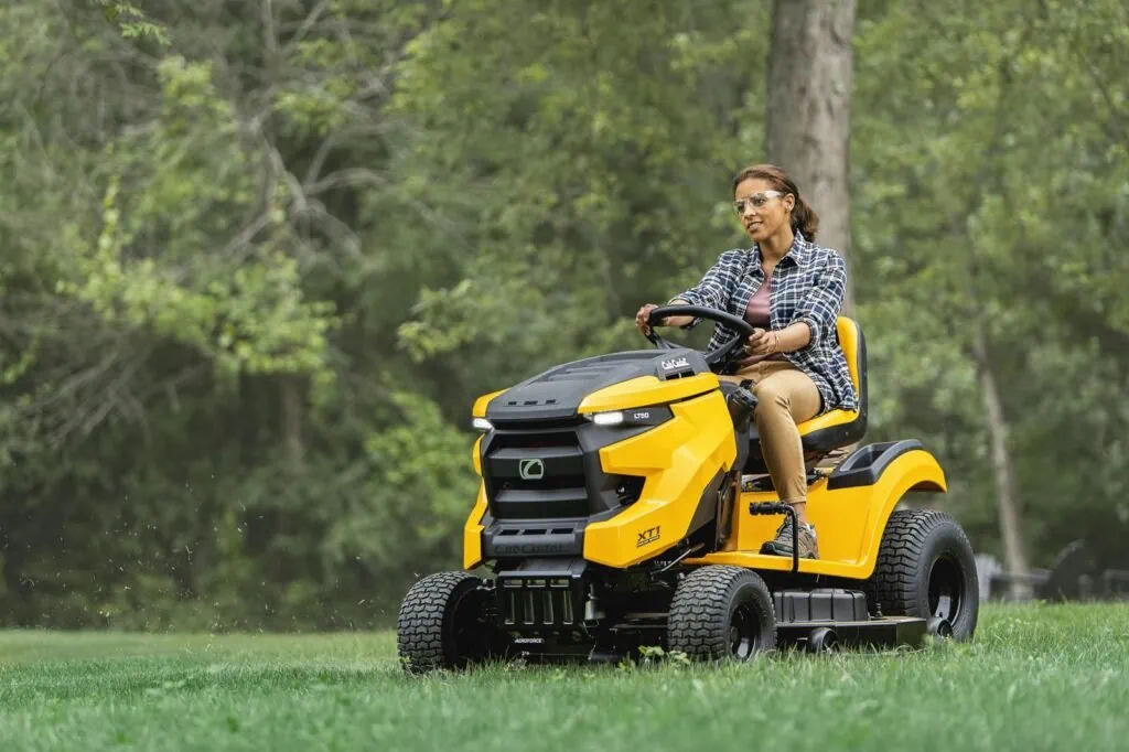 Cub Cadet XT1 tractors