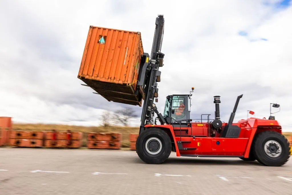 biggest forklift1