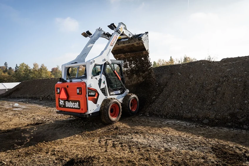 bobcat s590 skid steer loader